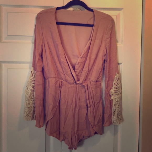 Blush Romper - Picture 1 of 2